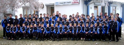 foto-trainingsanzug-jgd.jpg (37306 Byte)